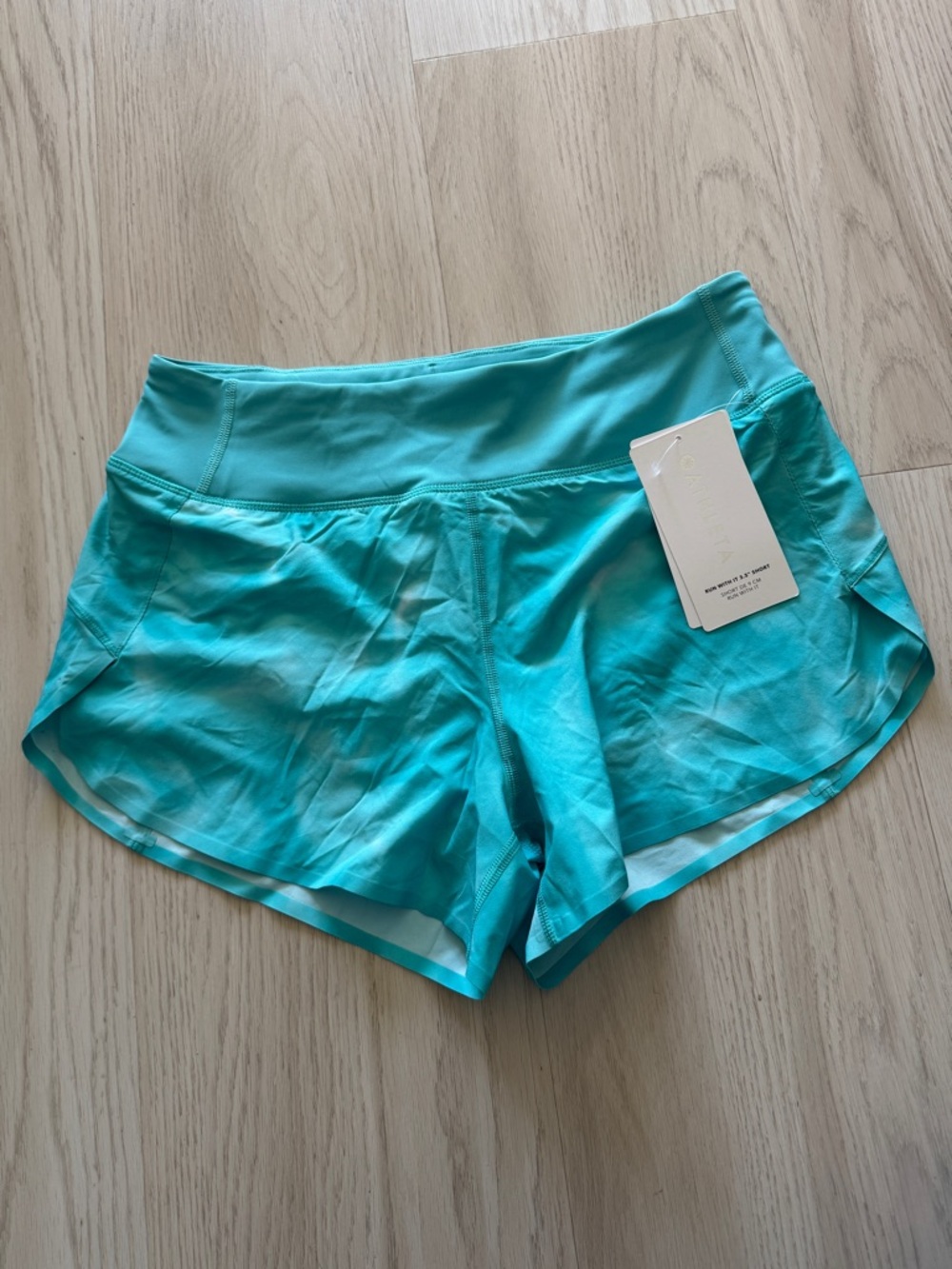 NWT Athleta Run With It 3.5" Shorts tie dye Aqua Blue